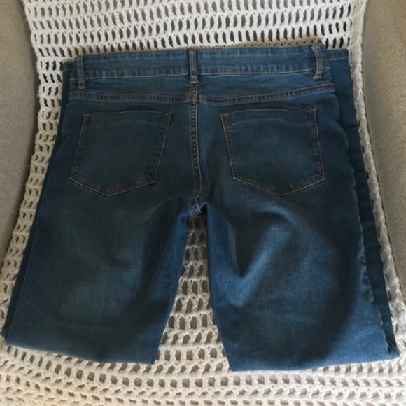 Route 66 Women’s Skinny Leg Low Rise 5 Pocket Medium Blue Denim Jeans Size 28 - Picture 7 of 11